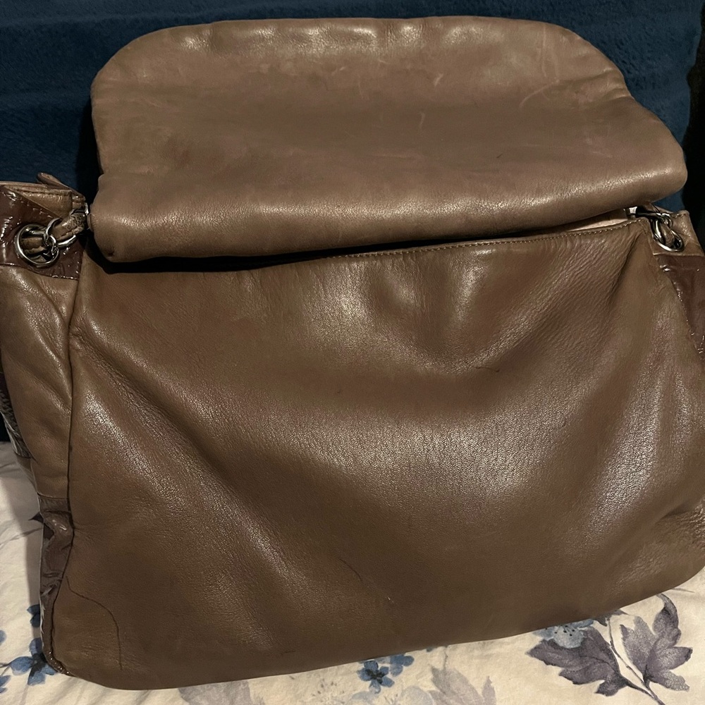 CHANEL BROOKLYN ACCORDION FLAP BAG - Picture 13 of 17